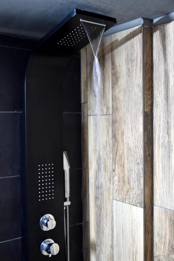 Home Plus Psirri Apartment Athena Bagian luar foto