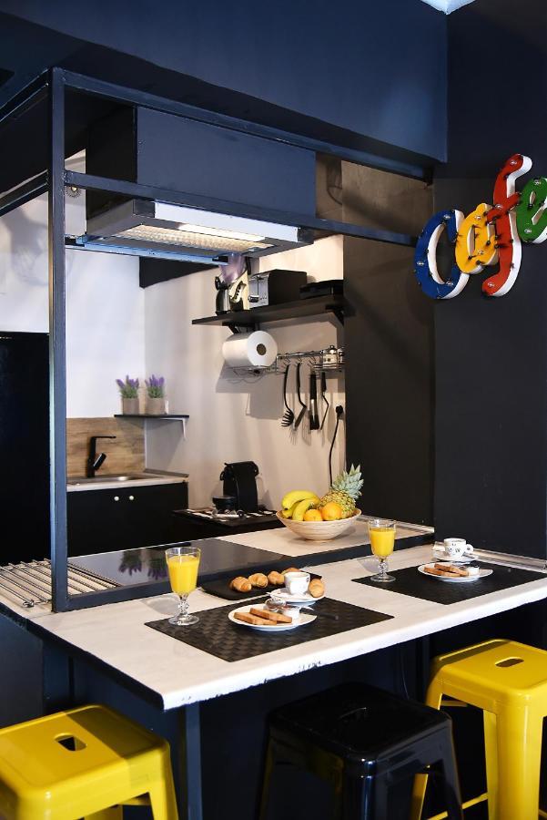 Home Plus Psirri Apartment Athena Bagian luar foto