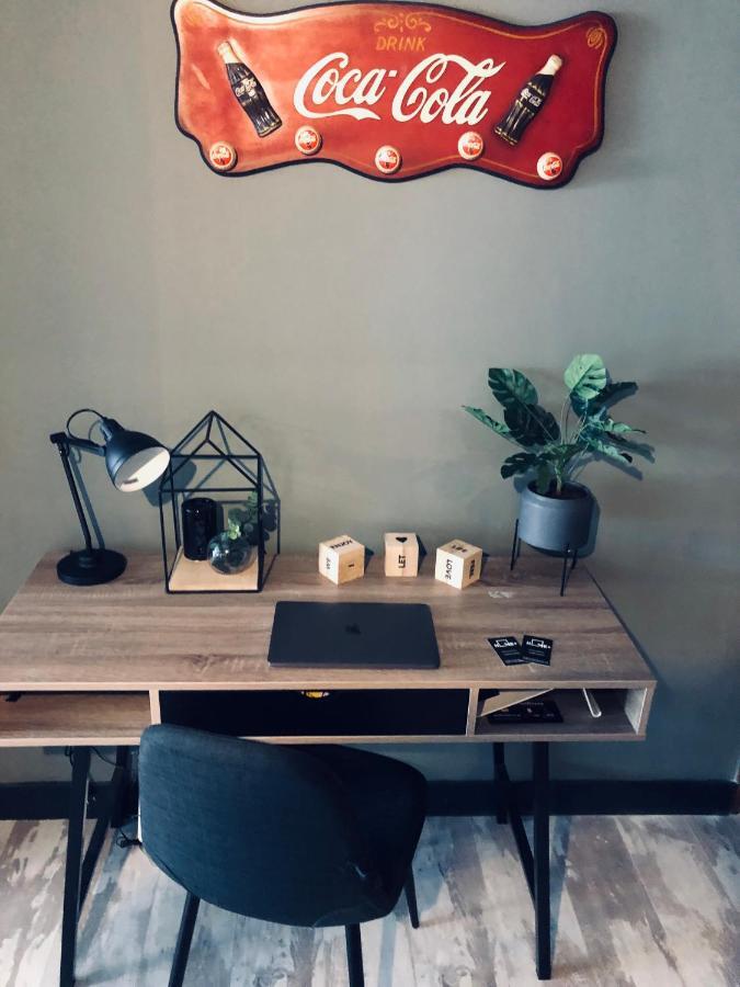 Home Plus Psirri Apartment Athena Bagian luar foto
