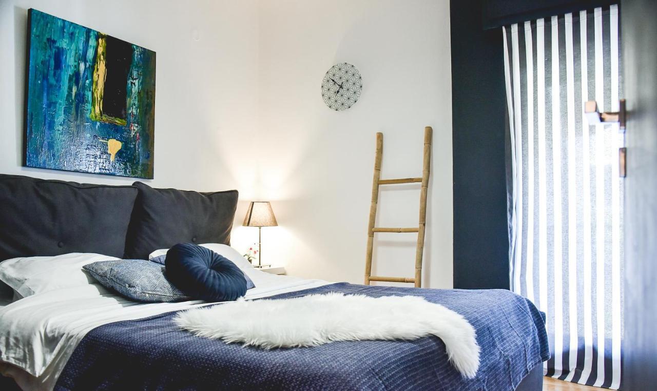 Home Plus Psirri Apartment Athena Bagian luar foto